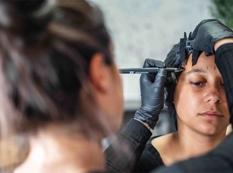 Soin professionnel chez makeup design à Toulouse